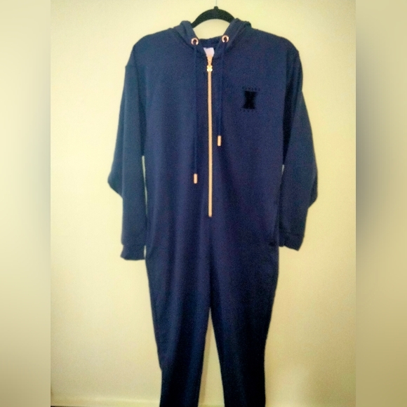 Savage X Fenty hooded onsie - Picture 2 of 8